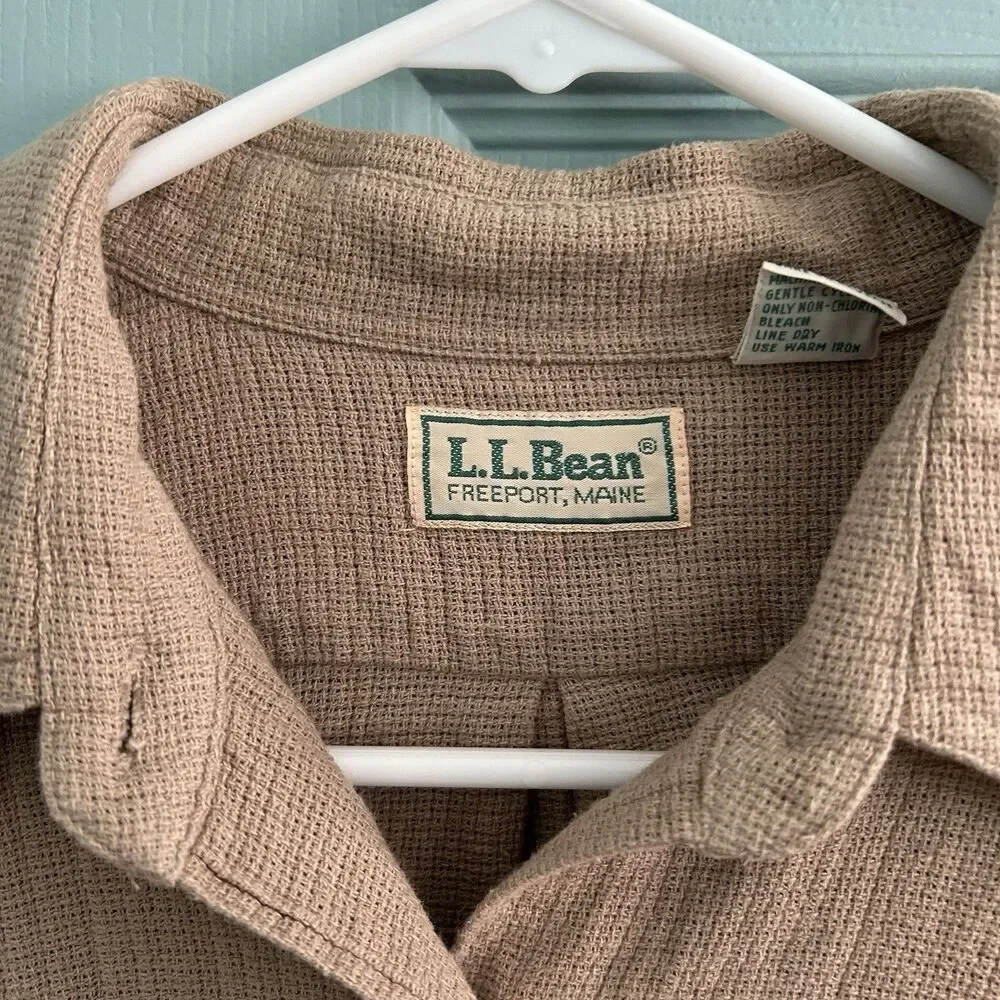 L.L. Bean Womens Twill Button Up Collared Shirt‎ Large Short Sleeve Tan